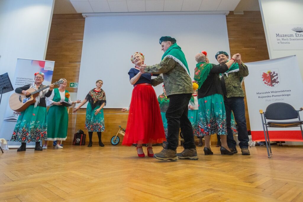 Uroczystość z okazji Dnia Babci i Dnia Dziadka. Fot. Mikołaj Kuras dla UMWKP