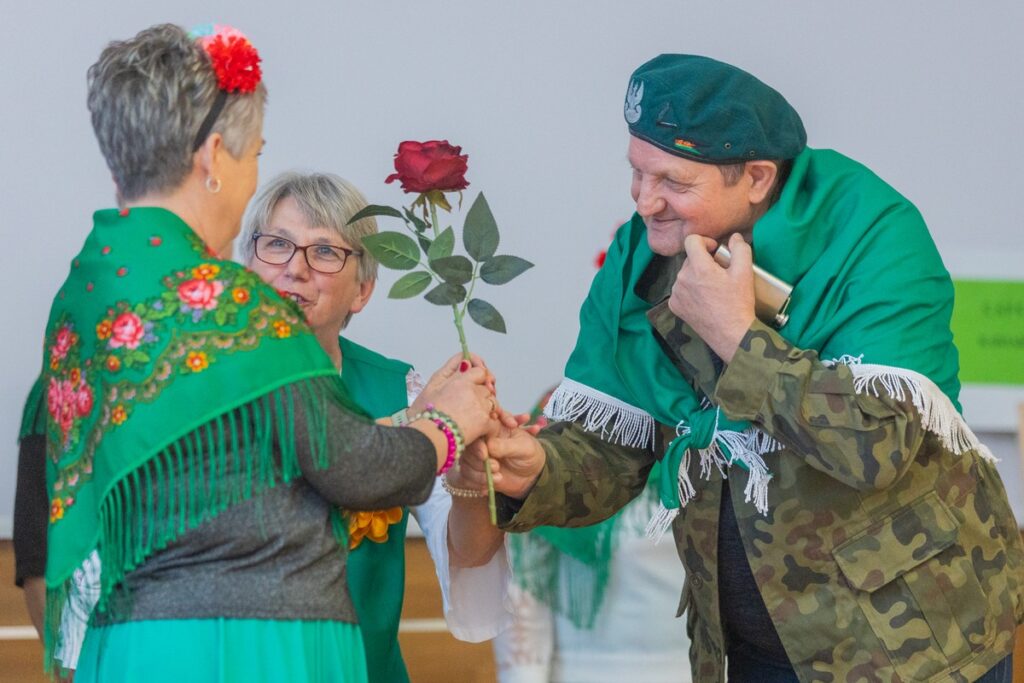 Uroczystość z okazji Dnia Babci i Dnia Dziadka. Fot. Mikołaj Kuras dla UMWKP