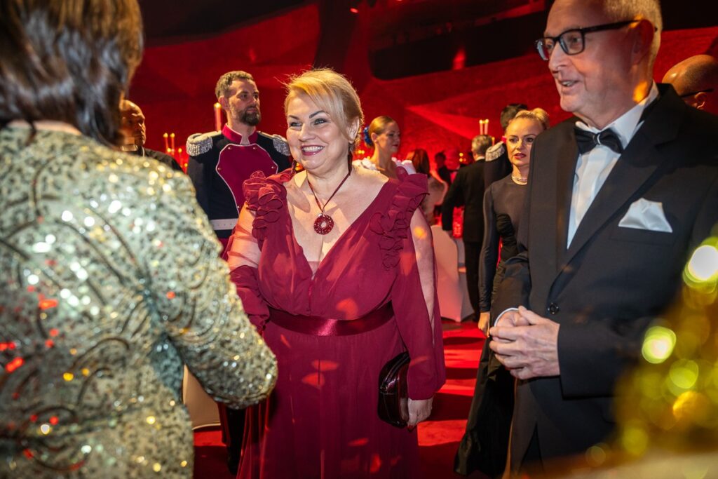 XIV Marszałkowski Bal Dobroczynny, fot. Szymon Zdziebło/tarantoga.pl dla UMWKP