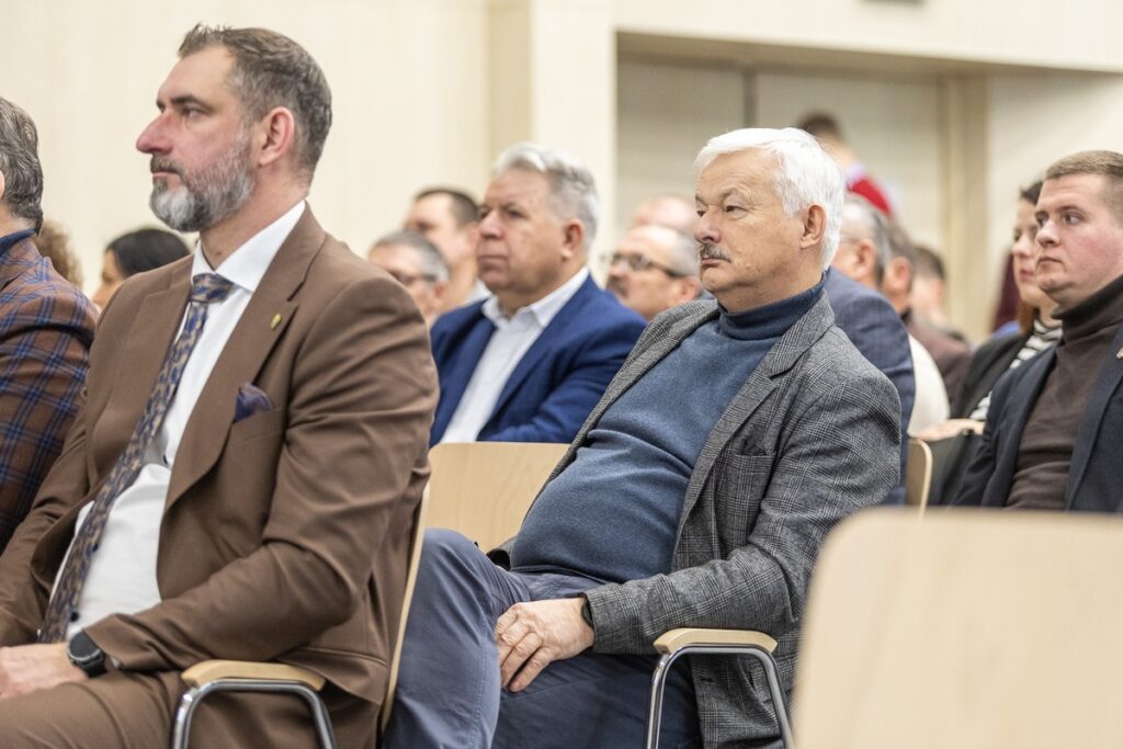 Debata nt. przyszłości polskiego rolnictwa, fot. Szymon Zdziebło/tarantoga.pl dla UMWKP