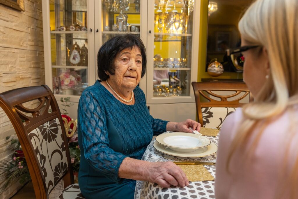 Wręczenie medalu Unitas Durat Mariannie Piotrowskiej, fot. Mikołaj Kuras dla UMWKP