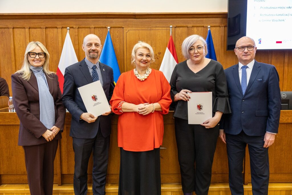 Ceremonia wręczenia umów FEdKP, 6 lutego 26, fot. Szymon Zdziebło/tarantoga dla UMWKP