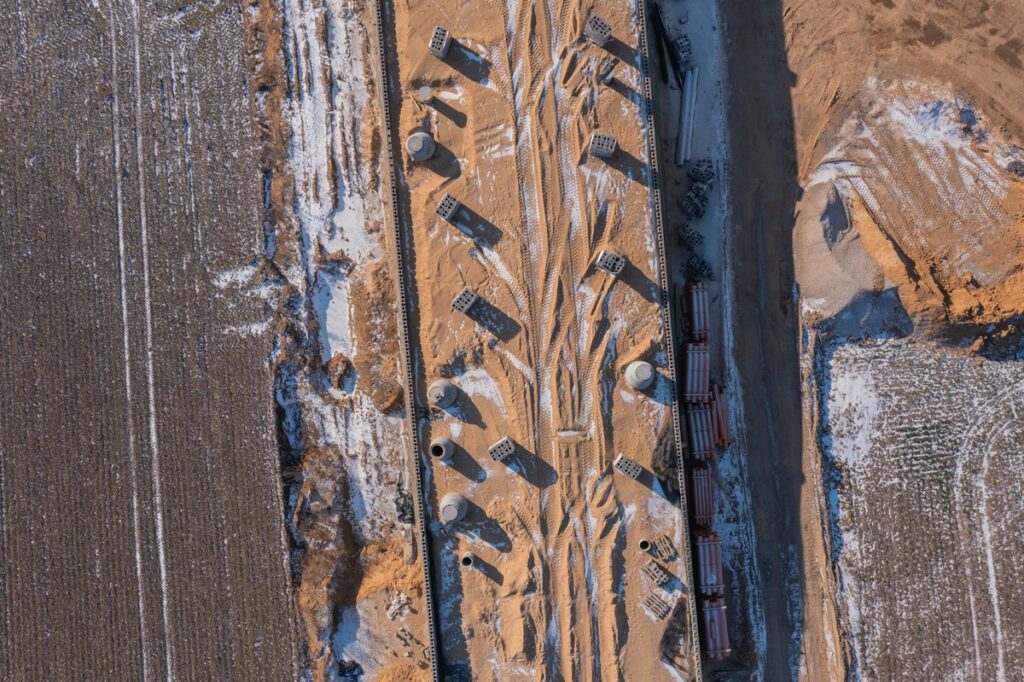 Budowa obwodnicy Mogilna, fot. Mikołaj Kuras dla UMWKP