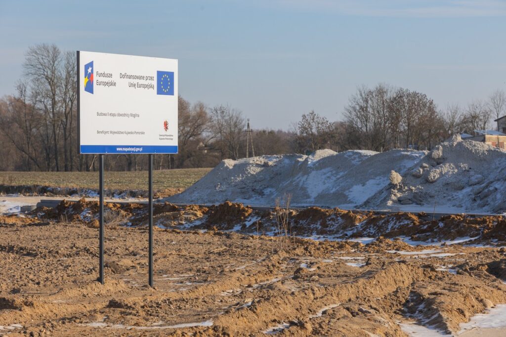 Budowa obwodnicy Mogilna, fot. Mikołaj Kuras dla UMWKP