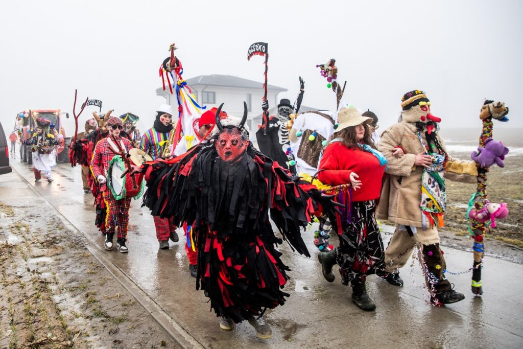 Grupa zapustna z Ossowa w akcji, fot. Andrzej Goiński/UMWKP
