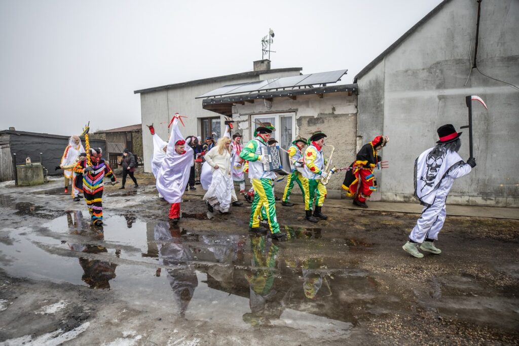 Grupa zapustna ze Świętosława w akcji, fot. Andrzej Goiński/UMWKP