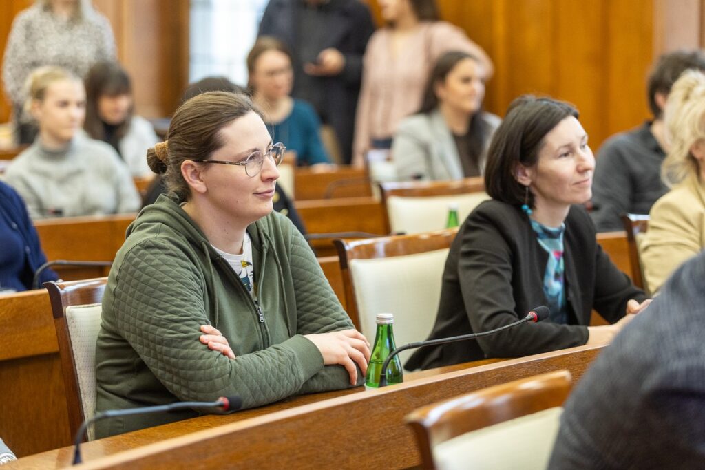 Dictation at the Marshal's Office, photo by Szymon Zdziebło/tarantoga.pl for UMWKP