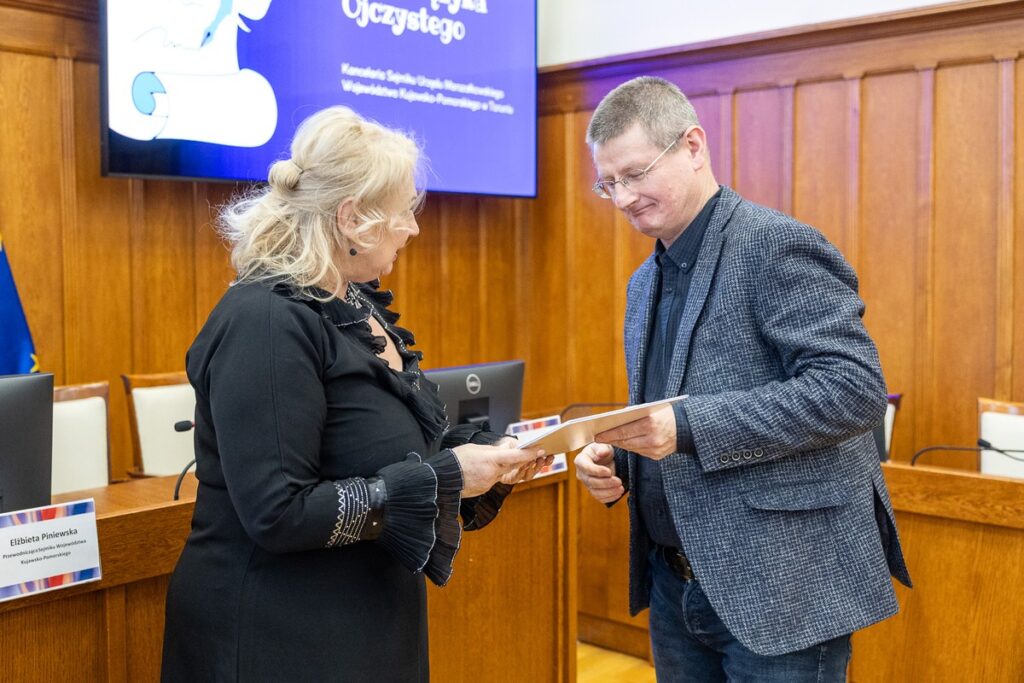 Dictation at the Marshal's Office, photo by Szymon Zdziebło/tarantoga.pl for UMWKP