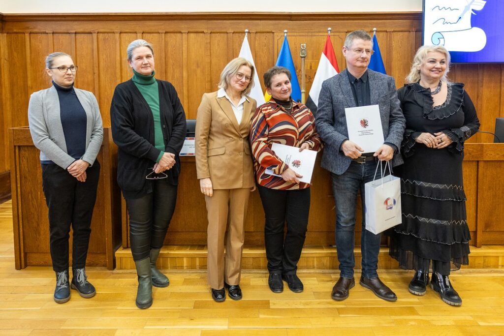 Dictation at the Marshal's Office, photo by Szymon Zdziebło/tarantoga.pl for UMWKP