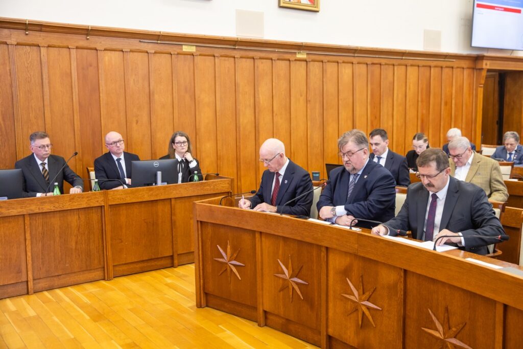 Sesja sejmiku województwa 23 lutego 2026, fot. Andrzej Goiński/UMWKP