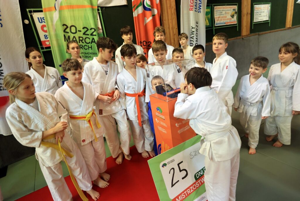 Szubin (powiat nakielski), 50 sztafet Kujaw i Pomorza, 23 lutego 2026 r., fot. Sławomir Kowalski