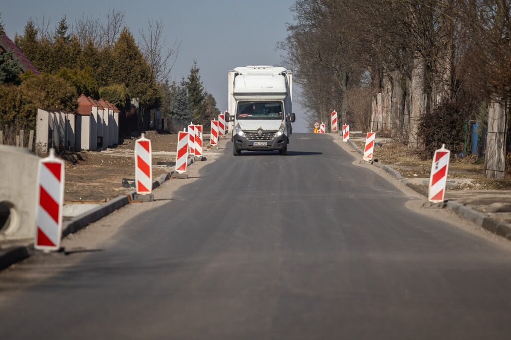 Modernizacja DW 268 Brzezie- Brześć Kujawski, fot. Szymon Zdziebło/tarantoga.pl dla UMWKP