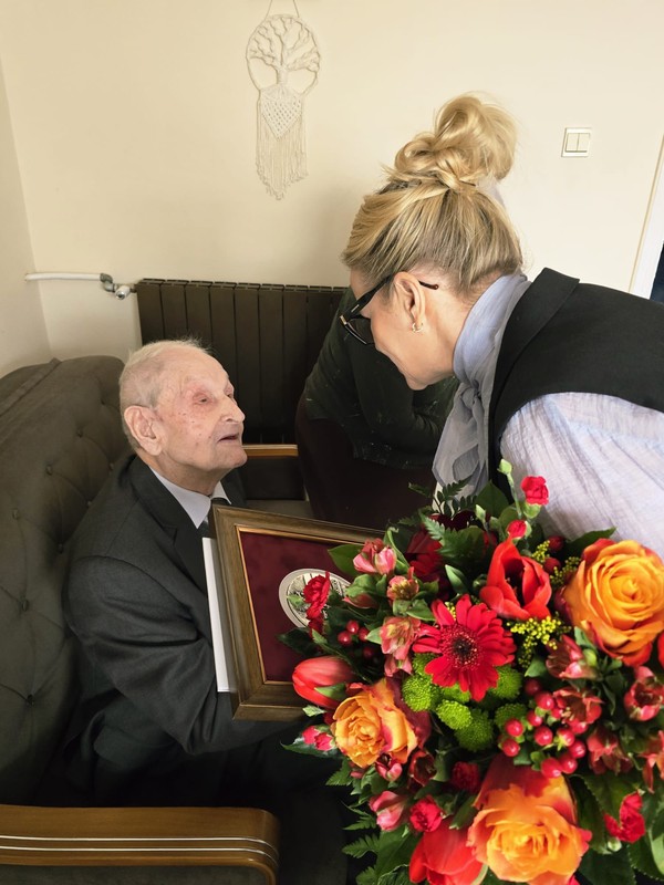 Wręczenie medalu Unitas Durat Henrykowi Ziółkowskiemu, fot. UMWKP