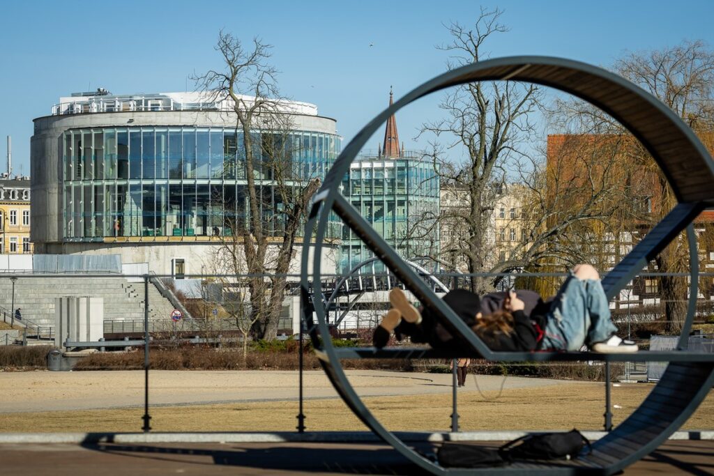 Rozbudowa Opery Nova w obiektywie Tomasza Czachorowskiego/eventphoto (dla UMWKP)