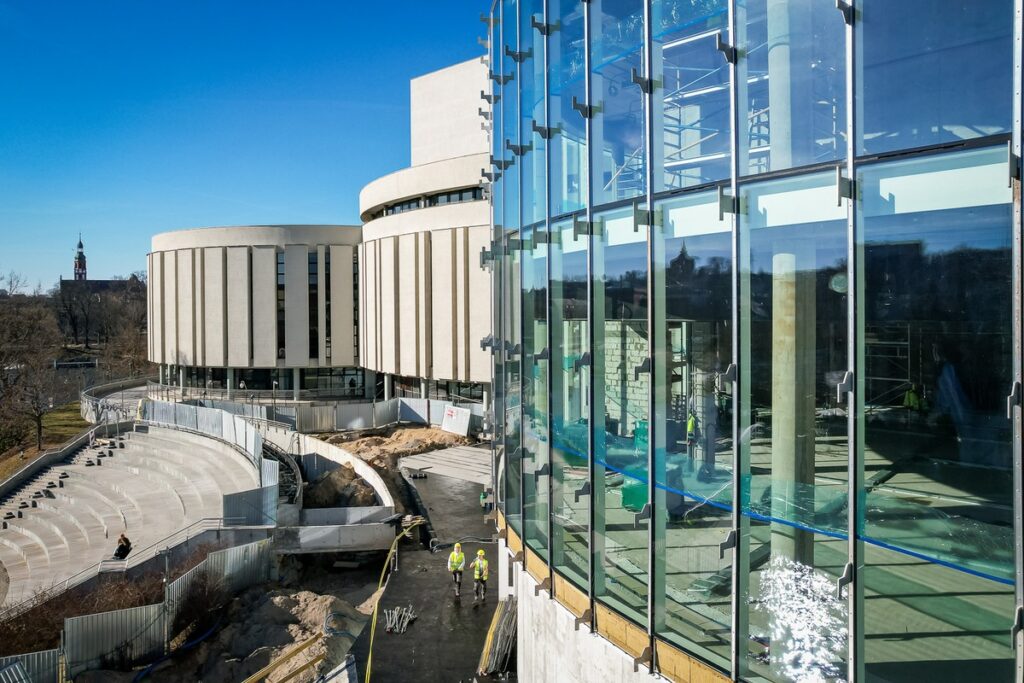 Rozbudowa Opery Nova w obiektywie Tomasza Czachorowskiego/eventphoto (dla UMWKP)