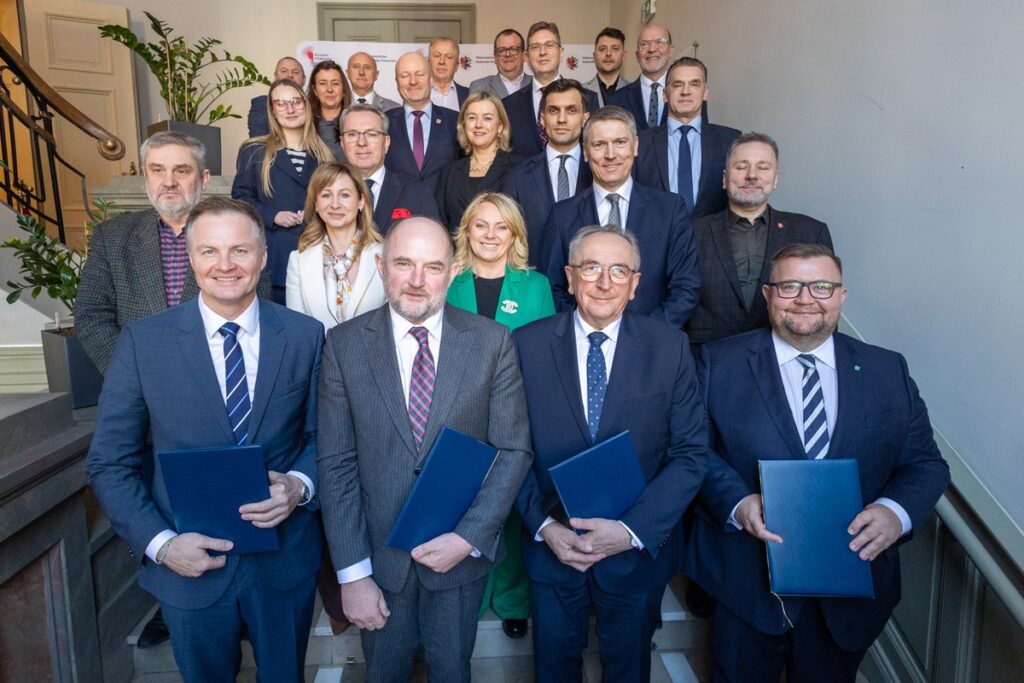 Cztery regiony wspólnie na rzecz S15, spotkanie marszałków w Toruniu fot. Mikołaj Kuras dla UMWKP