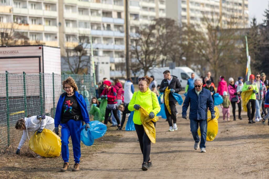 Kujawsko-Pomorski Plogging: Kujawsko-Pomorski Plogging w Toruniu, fot. Andrzej Goiński/UMWKP
