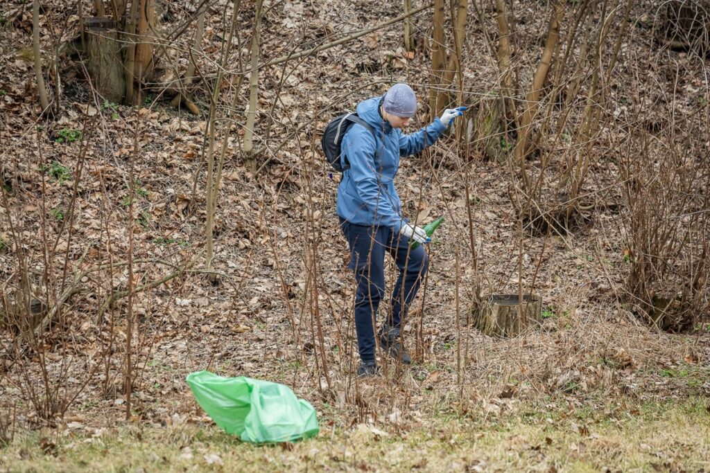 Kujawsko-Pomorski Plogging w Bydgoszczy, fot. Tomasz Czachorowski/eventphoto.com.pl dla UMWKP