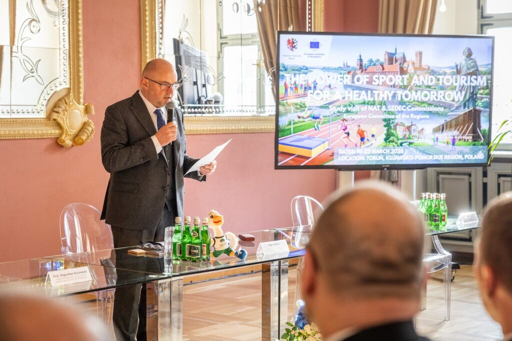 Seminarium CoR NAT Commission w Toruniu, fot. Szymon Zdziebło/tarantoga dla UMWKP