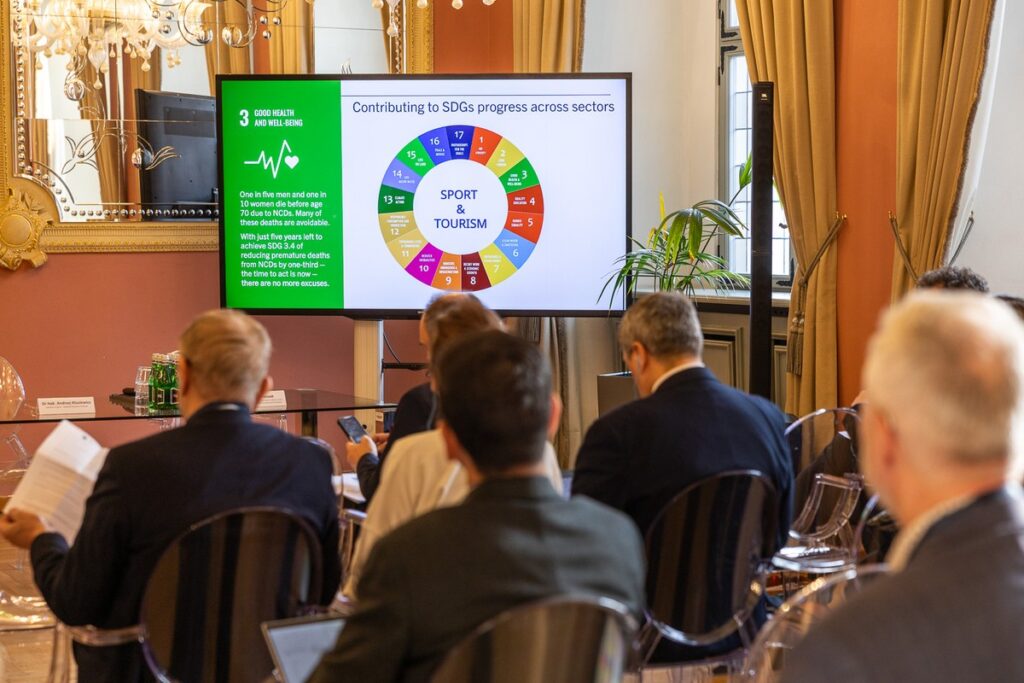 Seminarium CoR NAT Commission w Toruniu, fot. Szymon Zdziebło/tarantoga dla UMWKP