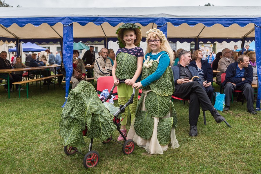 16.09.2017 r., Święto Kapusty w Brukach Unisławskich, fot. Szymon Zdziebło/tarantoga.pl dla UMWKP