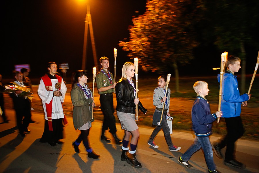 17.10.2017 r., Obchody 33. rocznicy męczeńskiej śmierci błogosławionego księdza Jerzego Popiełuszki w Górsku, fot. Mikołaj Kuras dla UMWKP