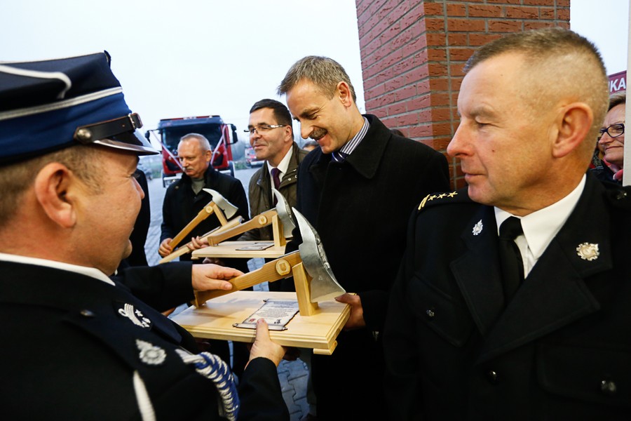 22.10.2017 r., Przekazanie wozu strażackiego OSP w Łubiance, fot. Mikołaj Kuras