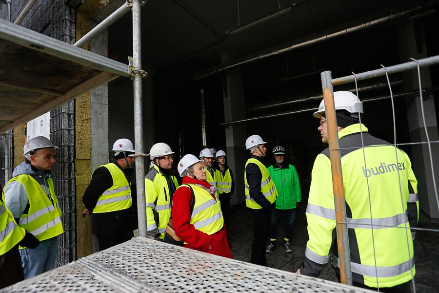 22.10.2017 r., Po raz kolejny mieszkańcy regionu mieli okazję zobaczyć postępy na budowie szpitala zespolonego na Bielanach, fot. Mikołaj Kuras