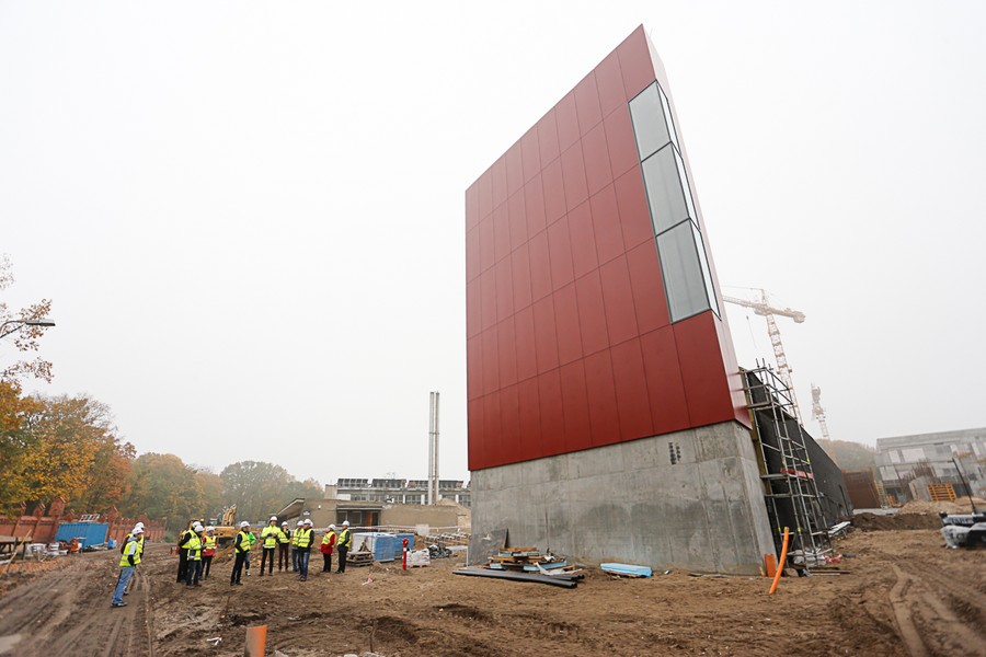 22.10.2017 r., Po raz kolejny mieszkańcy regionu mieli okazję zobaczyć postępy na budowie szpitala zespolonego na Bielanach, fot. Mikołaj Kuras