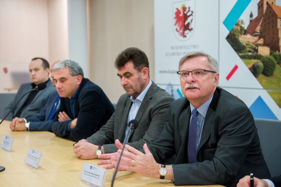 06.12.2017, Konferencja poświęcona promocji książki „Dzieje regionu kujawsko-pomorskiego” pod redakcją Andrzeja Radzimińskiego, fot. Łukasz Piecyk