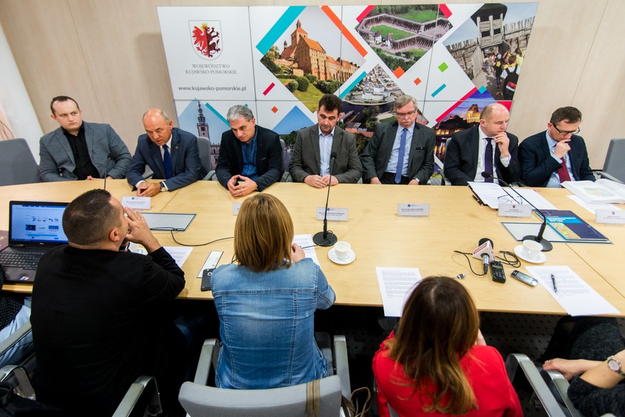 06.12.2017, Konferencja poświęcona promocji książki „Dzieje regionu kujawsko-pomorskiego” pod redakcją Andrzeja Radzimińskiego, fot. Łukasz Piecyk