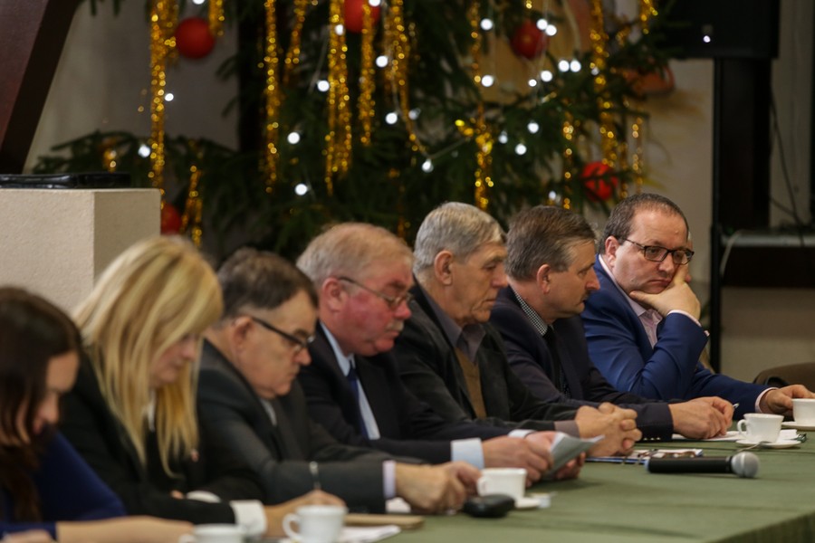 07.12.2017, Posiedzenie Rady Gminy w Gąsawie, fot. Filip Kowalkowski
