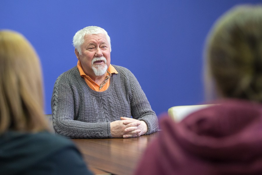 02.03.2018 - Spotkanie ze Stanisławem Poczobutem-Odlanickim, polskim działaczem na Białorusi i autorem książek „Opowiadania Polaka na Kresach”, a także „Szlakiem Elizy Orzeszkowej i jej bohaterów – wiek później”, fot. Szymon Zdziebło/tarantoga.pl