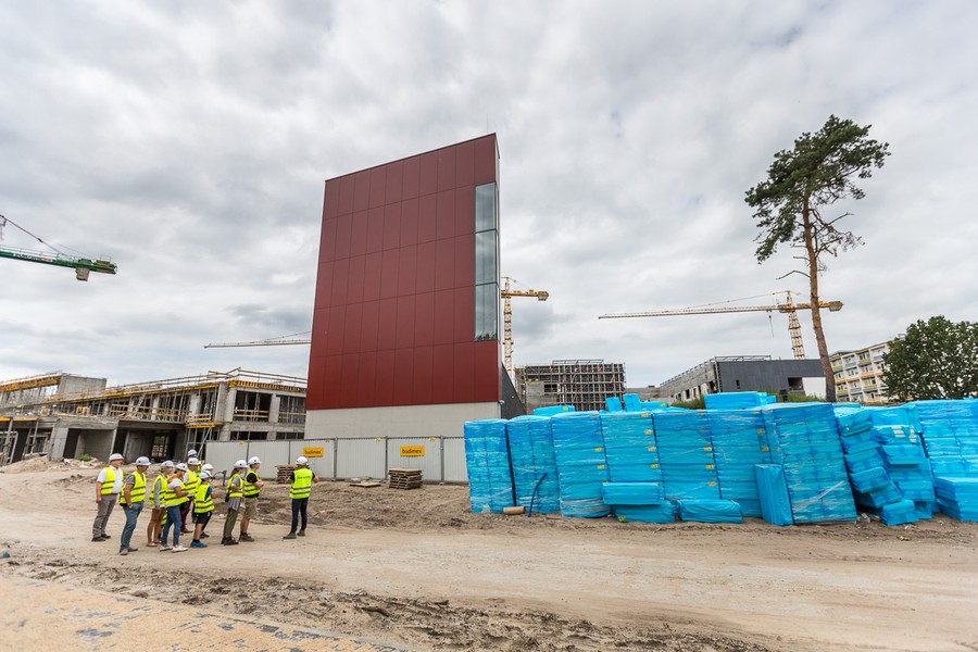 Dzień otwarty na terenie budowy Wojewódzkiego Szpitala Zespolonego w Toruniu, fot. Szymon Zdziebło/tarantoga.pl