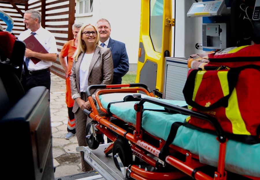 Otwarcie podstacji pogotowia ratunkowego we Włocławku, fot. Andrzej Goiński