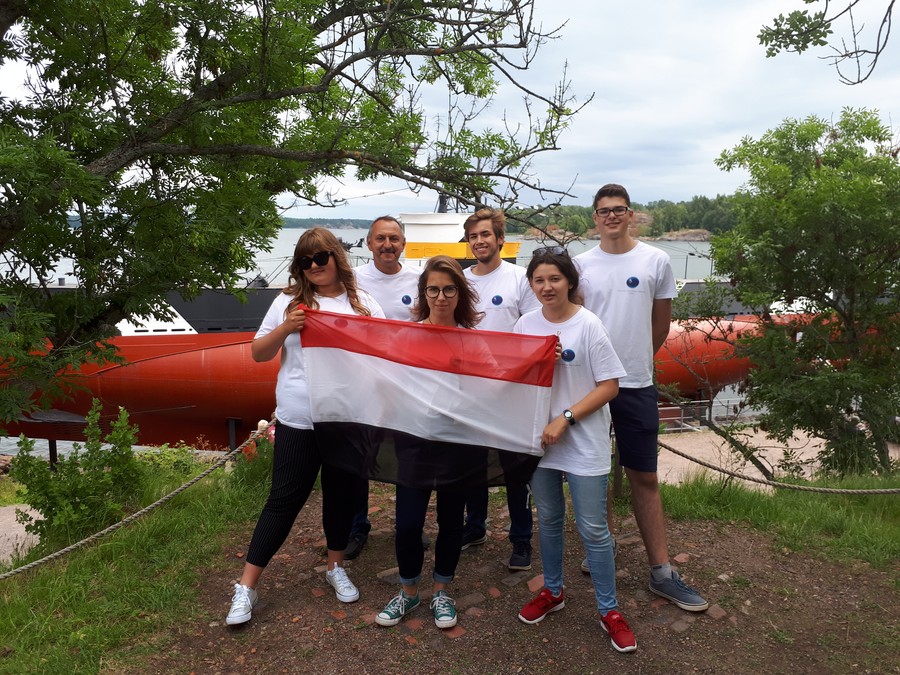 Uczestnicy lipcowego rejsu z Rygi do Tallina, organizowanego w ramach konkursu ,,Kurs na Horn”. Fot. archiwum Bractwa Kaphornowców