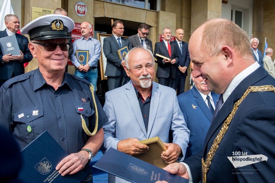 Uroczystość wręczenia medali Unitas Durat Palatinatus Cuiaviano-Pomeraniensis w 100-lecie odzyskania niepodległości w ramach obchodów 38. rocznicy podpisania Porozumień Sierpniowych, fot. Łukasz Piecyk