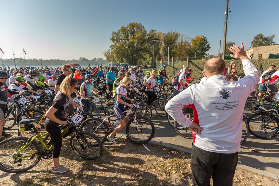 Rajd rowerowy w Toruniu, fot. Szymon Zdziebło/Tarantoga.pl