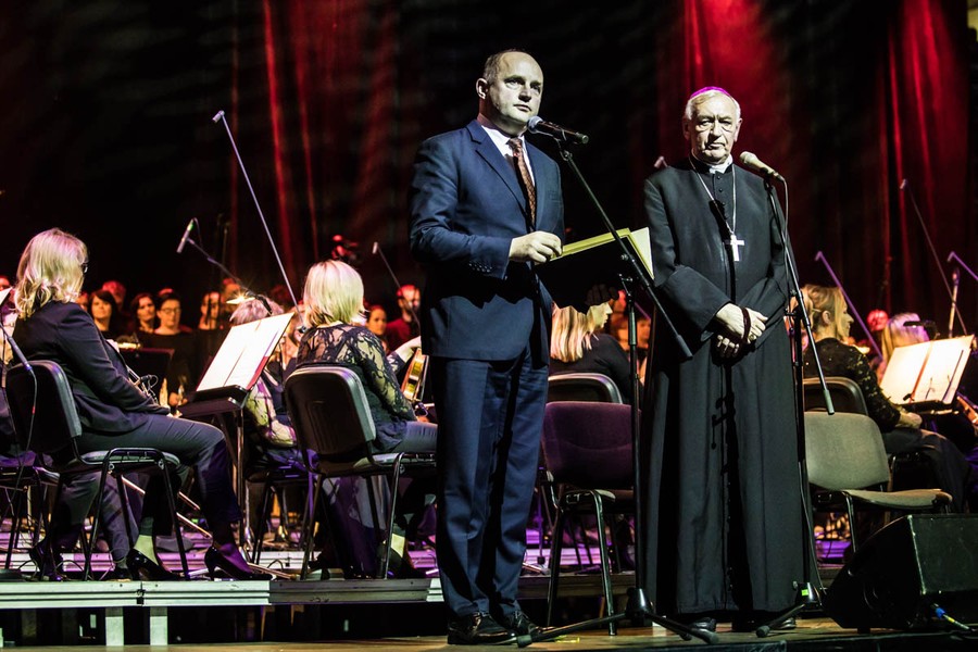 W Arenie Toruń zabrzmiały „Nieszpory Ludźmierskie”, fot. Andrzej Goiński