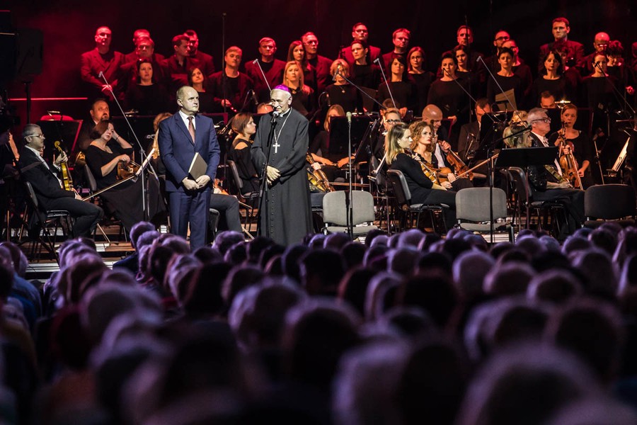 W Arenie Toruń zabrzmiały „Nieszpory Ludźmierskie”, fot. Andrzej Goiński