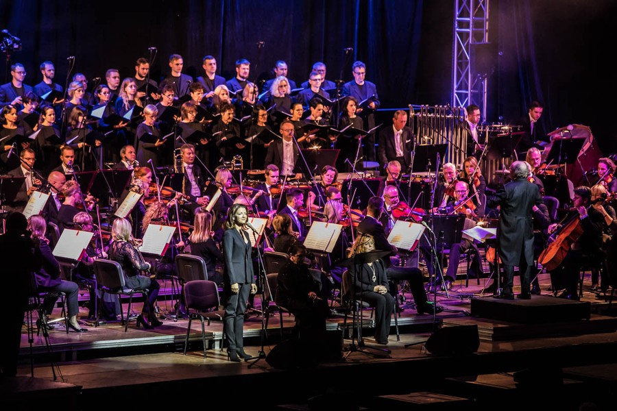W Arenie Toruń zabrzmiały „Nieszpory Ludźmierskie”, fot. Andrzej Goiński