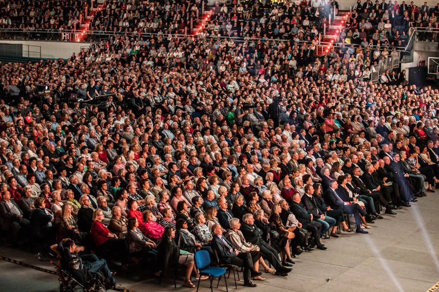 W Arenie Toruń zabrzmiały „Nieszpory Ludźmierskie”, fot. Andrzej Goiński