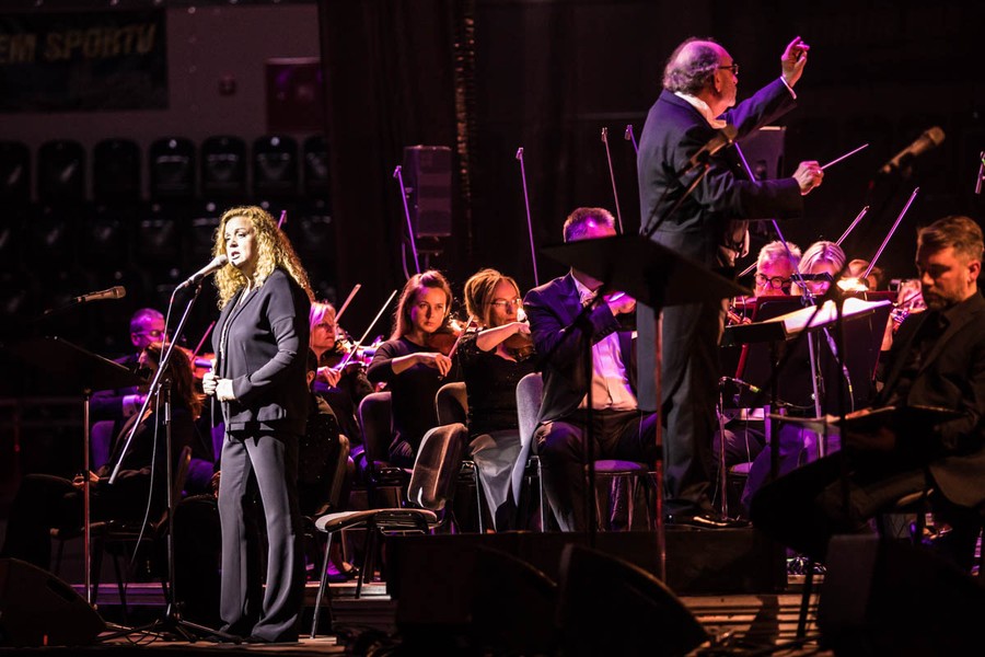 W Arenie Toruń zabrzmiały „Nieszpory Ludźmierskie”, fot. Andrzej Goiński