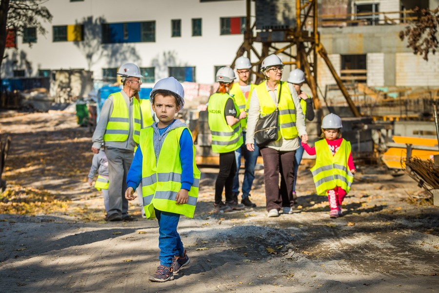 Zwiedzanie szpitala, fot. Szymon Zdziebło/Tarantoga.pl