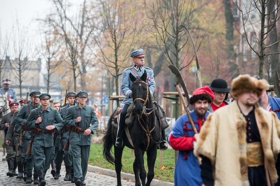 Defilada historyczna z prezentacją oddziałów wojskowych na przestrzeni wieków, fot. Łukasz Piecyk