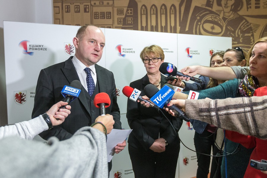 We wtorek 5 lutego odbyły się pierwsze konsultacje społeczne uchwały antysmogowej dla naszego województwa, fot. Szymon Zdziebło/tarantoga.pl