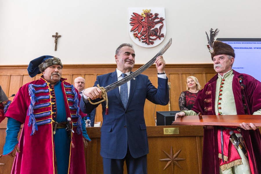 Sesja sejmiku województwa, fot. Szymon Zdziebło/tarntoga.pl dla UMWKP