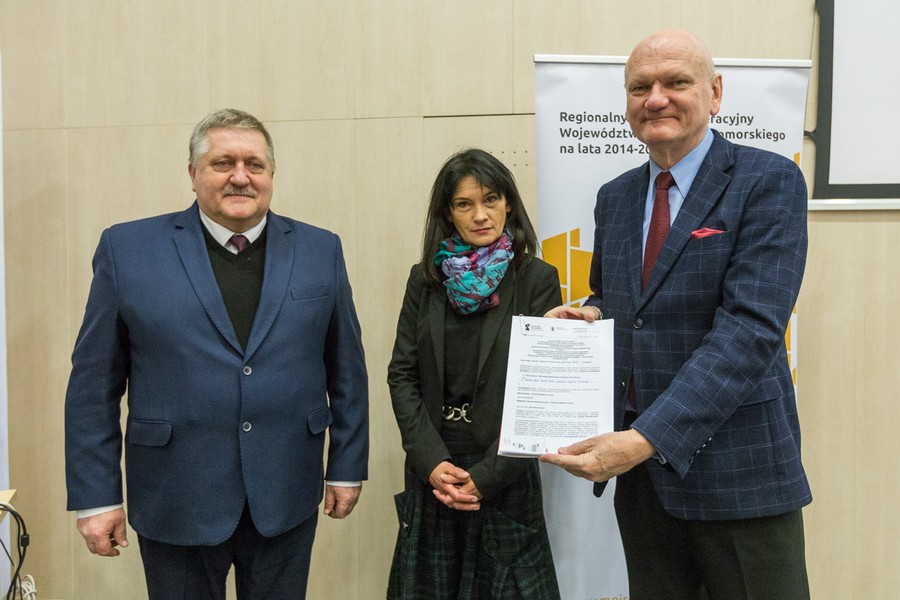 Podpisanie umów z RPO WK-P, fot. Szymon Zdziebło/tarantoga.pl