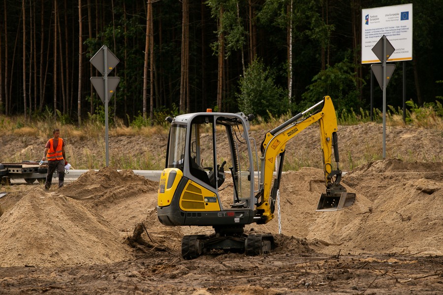Budowa ronda w Białych Błotach (powiat bydgoski), fot. Filip Kowalkowski