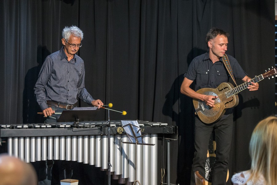 Gala stypendiów artystycznych w toruńskiej kawiarnia Wejściówka, fot. Szymon Zdziebło www.tarantoga.pl